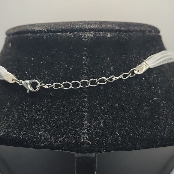 Handmade Custom Midnight Guardian hamsa evil eye white ribbon necklace - Picture 6 of 6